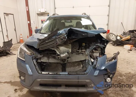 2024 Subaru Forester Premium z USA, uszkodzony, nr VIN JF2SKADCXRH424816